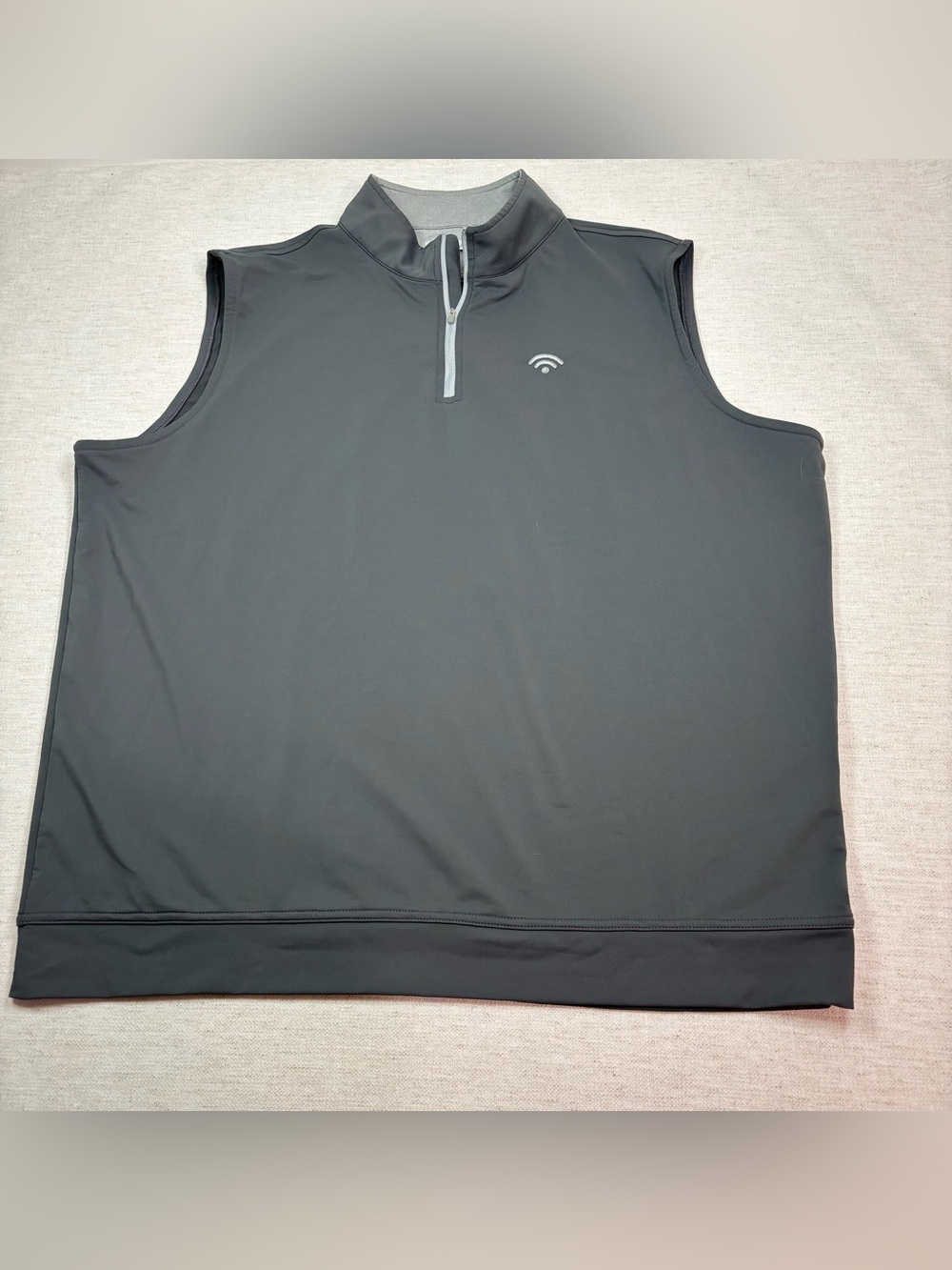 Peter Millar men XXL Sleeveless Quarter-Zip Performance Top in gray